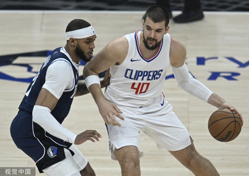 正是她能够 正是她能够