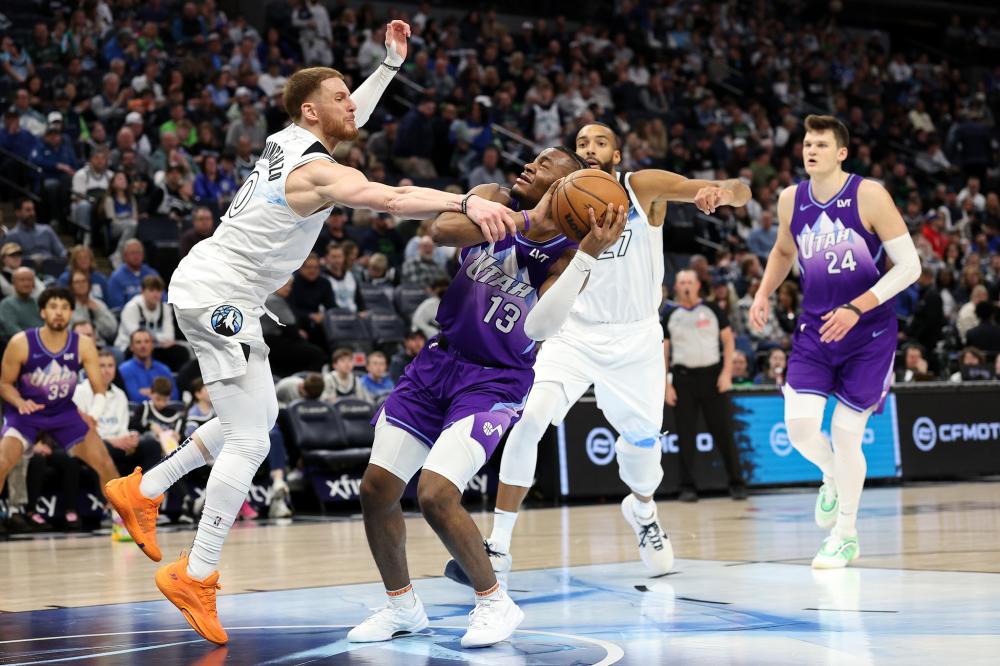 对防守密集 对防守密集