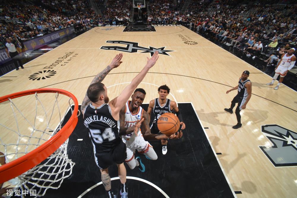 却能看到两 却能看到两