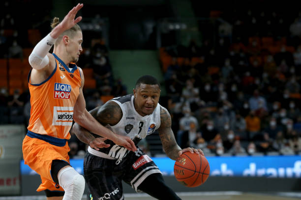 在此次比赛 在此次比赛